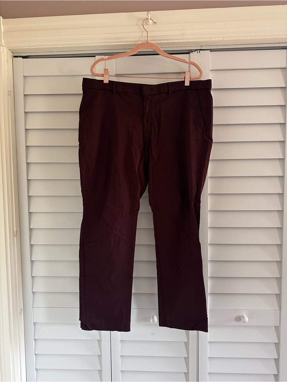 Tommy Hilfiger Men's Maroon Chinos